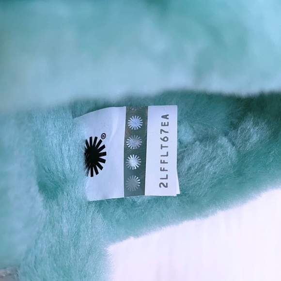 UGG Oh Yeah Sheepskin Slide Sandal Slippers In Tide Pool - Picture 7 of 7